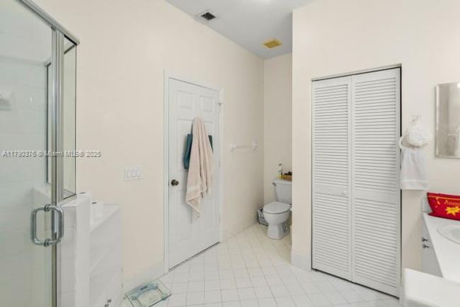9346 Sw 221 St St, Townhouse with 3 bedrooms, 3 bathrooms and null parking in Cutler Bay FL | Image 16