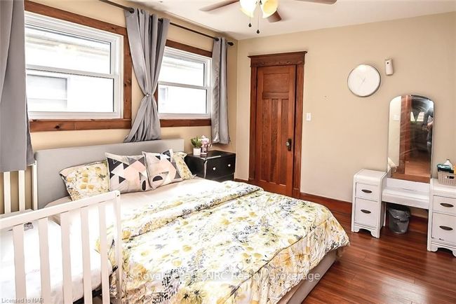 6405 Ker St, House other with 4 bedrooms, 2 bathrooms and 3 parking in Niagara Falls ON | Image 11