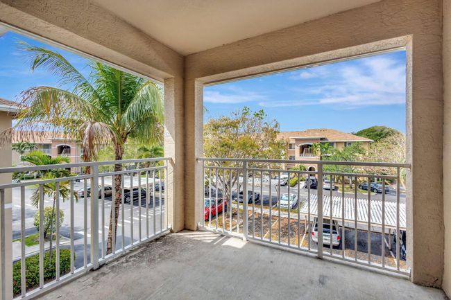 APT-302 - 6510 Emerald Dunes Dr, Condo with 2 bedrooms, 2 bathrooms and null parking in West Palm Beach FL | Image 31
