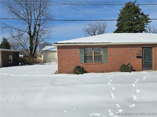 1433 E 9th Street, Jeffersonville, IN, 47130 | Card Image