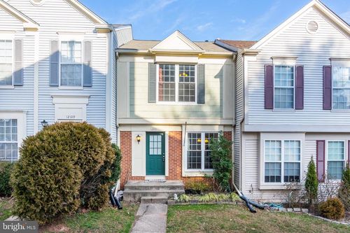 12111 Wedgeway Pl, FAIRFAX, VA, 22033-2521 | Card Image
