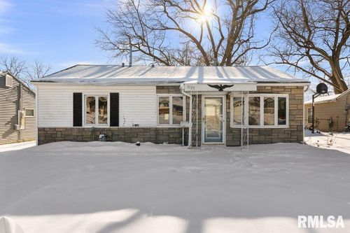 3139 W 1st St, Davenport, IA, 52804-4403 | Card Image