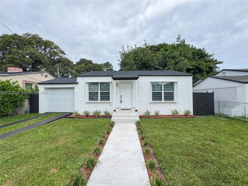 1319 Nw 40th Street, Miami, FL, 33142 | Card Image