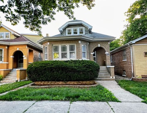 3612 East Ave, Berwyn, IL, 60402-3851 | Card Image