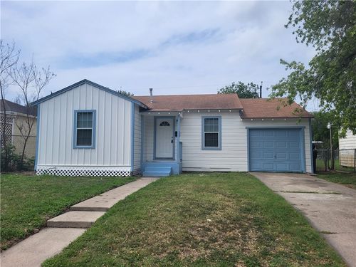 4413 Willow St, Corpus Christi, TX, 78411-3653 | Card Image