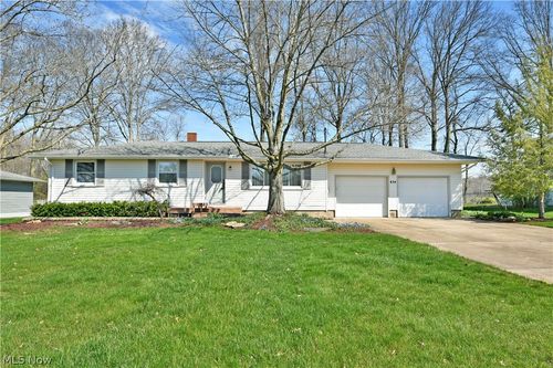 834 Pleasant Dr Nw, Warren, OH, 44483-1265 | Card Image