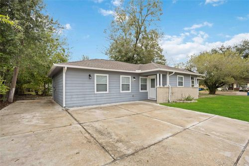 7923 St Lo Rd, Houston, TX, 77033-2939 | Card Image