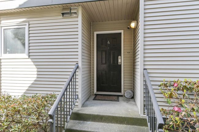 4 - 11530 84 Avenue, Townhouse with 3 bedrooms, 2 bathrooms and 2 parking in Delta BC | Image 3