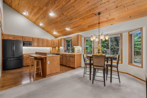 14860 Checkrein, Sisters, OR, 97759-9528 | Card Image