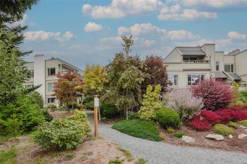 306-2250 Manor Pl, Comox, BC, V9M1C5 | Card Image