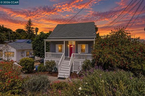 322 Coughlan St, Vallejo, CA, 94590-3723 | Card Image