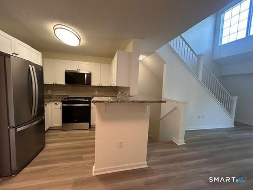 4208-23 River Road, Wilton, CT, 06897 | Card Image