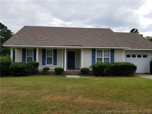 111 Hobson Ct, Raeford, NC, 28376-5825 | Card Image