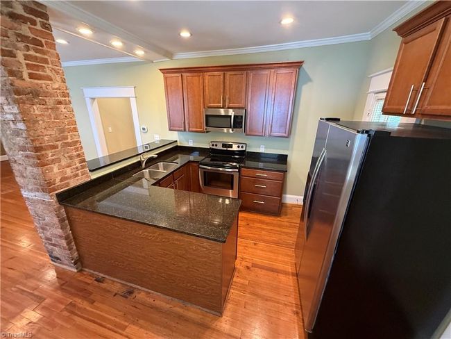 APT-3 - 235 W End Blvd, Home with 1 bedrooms, 1 bathrooms and null parking in Winston Salem NC | Image 10