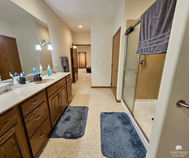 1605 Parkplace Court, House other with 3 bedrooms, 3 bathrooms and null parking in Abilene KS | Image 18