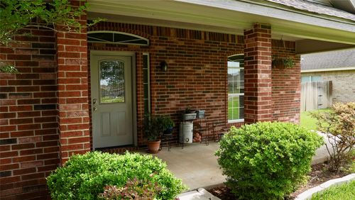 1482 Savannah Pr, Seguin, TX, 78155-8818 | Card Image