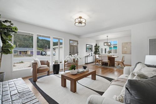 643 Linda Mar Blvd, Pacifica, CA, 94044-3336 | Card Image