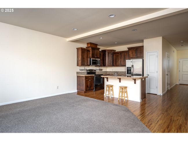 15264 Se Eckert Ln, House attached with 3 bedrooms, 3 bathrooms and 1 parking in Damascus OR | Image 14