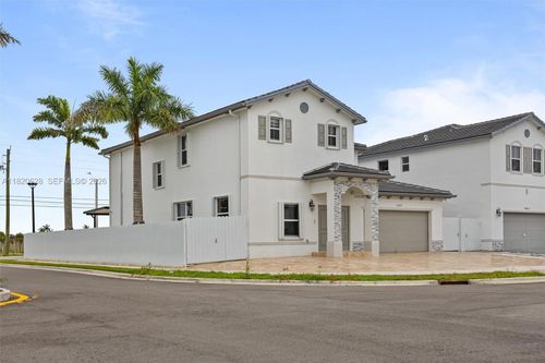 21205 Sw 127th Ct, Miami, FL, 33177-5550 | Card Image