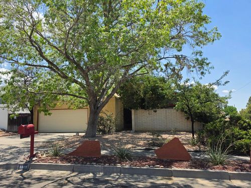 8800 Natalie Avenue Ne, Albuquerque, NM, 87111 | Card Image