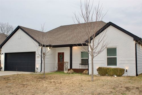 1711 Fred St, Greenville, TX, 75401-2371 | Card Image