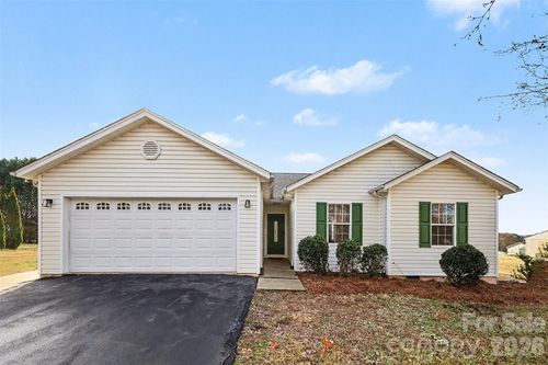 105 3rd Ave Nw, Hildebran, NC, 28637-9109 | Card Image