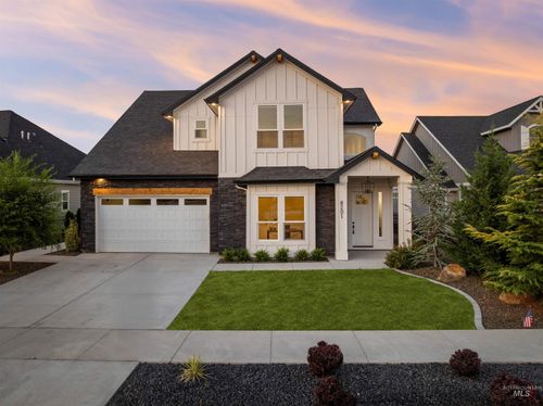8201 W Corinthia St, Eagle, ID, 83616-4233 | Card Image