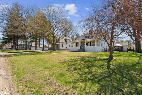 313 Whitewood St, Burlington, IA, 52601-6546 | Card Image