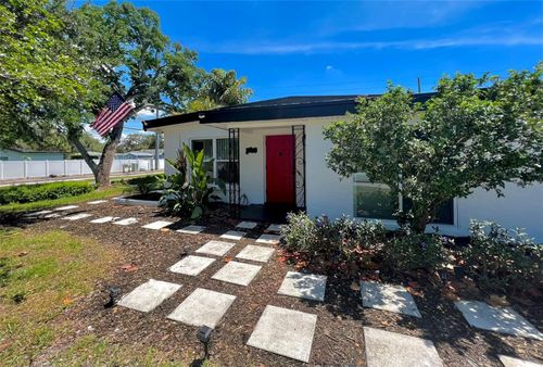2173 Riviera Dr, CLEARWATER, FL, 33763-2341 | Card Image