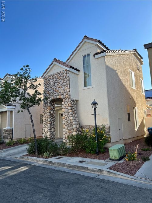 8237 Golden Flowers St, Las Vegas, NV, 89139-6847 | Card Image