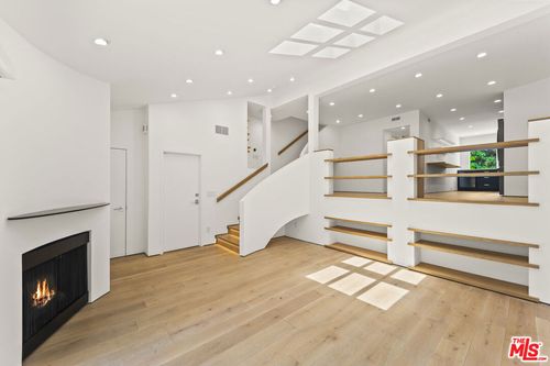 unit-4-13336 Maxella Ave, Marina del Rey, CA, 90292-5652 | Card Image
