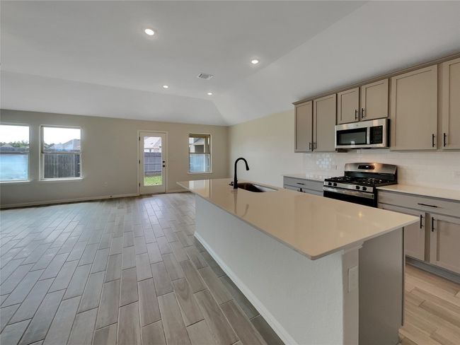 137 Periwinkle Ln, House other with 4 bedrooms, 3 bathrooms and 2 parking in Bastrop TX | Image 15