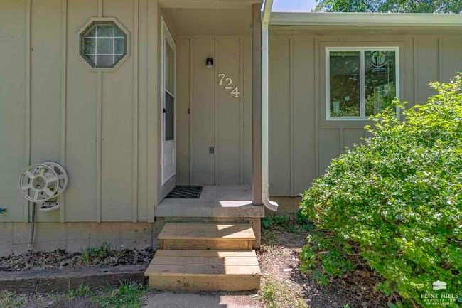 724 Dehoff Dr, House other with 3 bedrooms, 2 bathrooms and null parking in Manhattan KS | Image 6