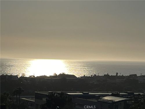 933 15th St, Hermosa Beach, CA, 90254 | Card Image