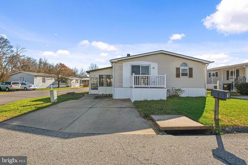 1 Hammock Trl, Middle River, MD, 21220-1365 | Card Image