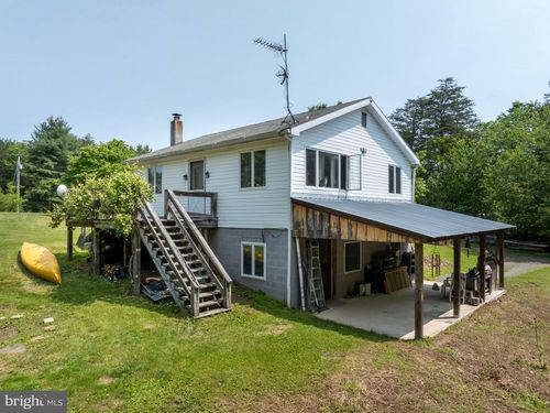 10496 Red Hawk Ln, HUNTINGDON, PA, 16652-6547 | Card Image