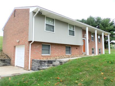 1746 Route 980, House other with 3 bedrooms, 2 bathrooms and 1 parking in Cecil PA | Image 2