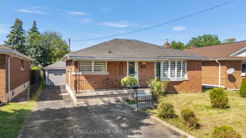 959 Mohawk Rd E, Hamilton, ON, L8T2R9 | Card Image