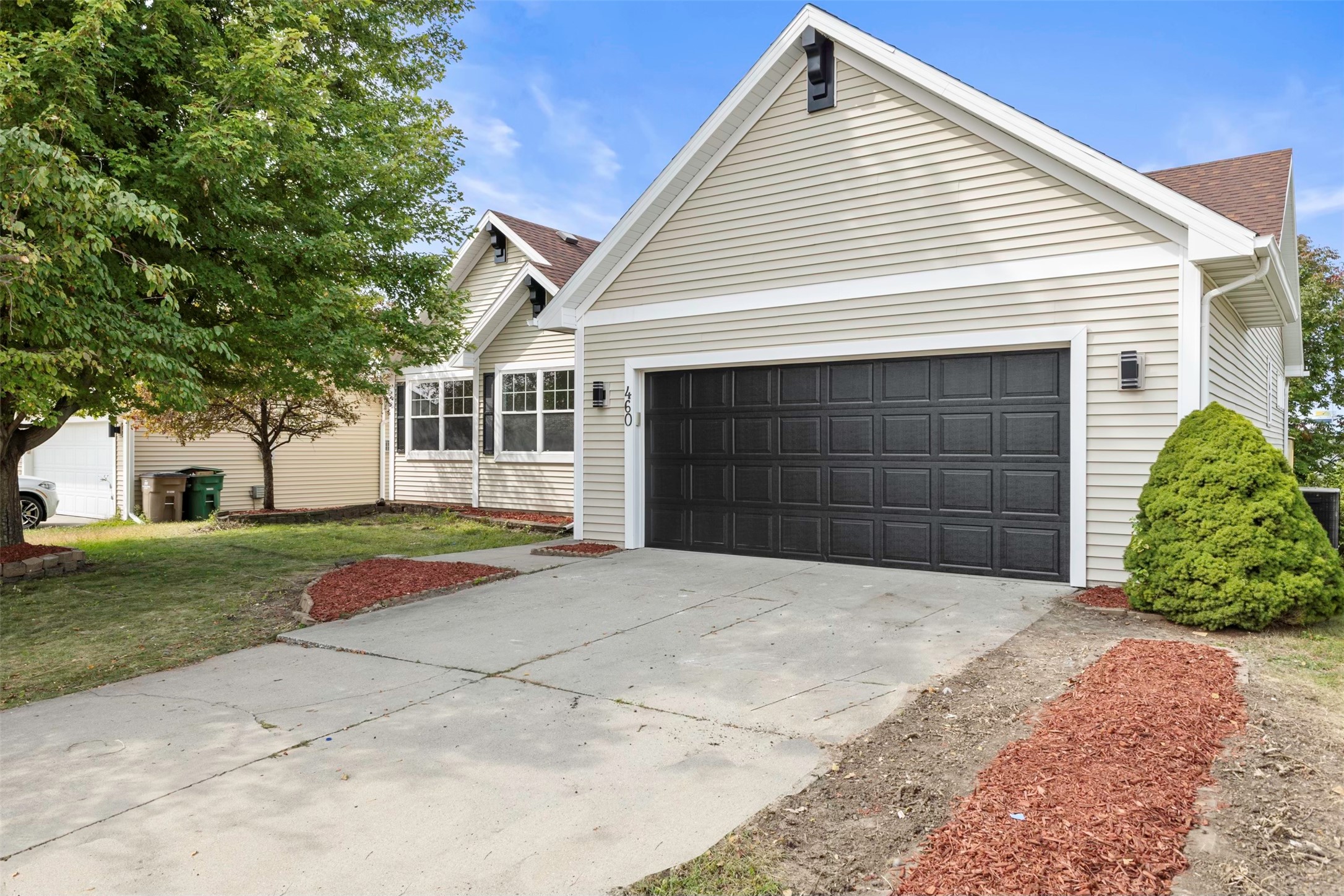 Coral Ridge Blvd, Pleasant Hill, IA 50327