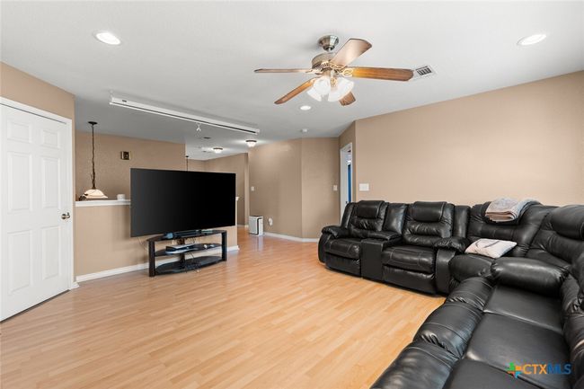 2123 Grizzly Trl, House other with 5 bedrooms, 4 bathrooms and null parking in Harker Heights TX | Image 43
