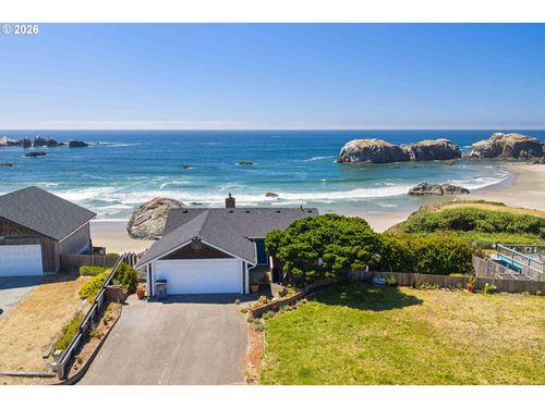 1370 Beach Loop Dr Sw, Bandon, OR, 97411-8875 | Card Image