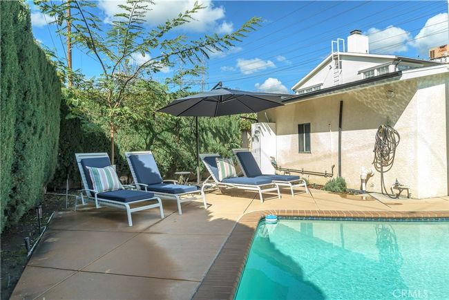 251 N Whitnall Hwy, House other with 4 bedrooms, 3 bathrooms and 4 parking in Burbank CA | Image 46