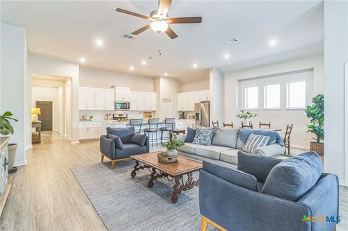 7901 Sunrise Ravine Pass, Lago Vista, TX, 78645-4818 | Card Image