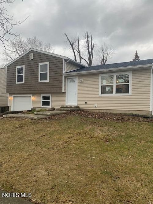 4745 Ottawa Trail Dr, Toledo, OH, 43611-1879 | Card Image
