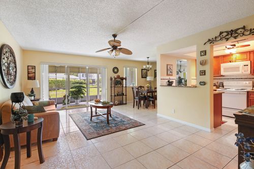 110-3186 Via Poinciana, Lake Worth, FL, 33467-1479 | Card Image