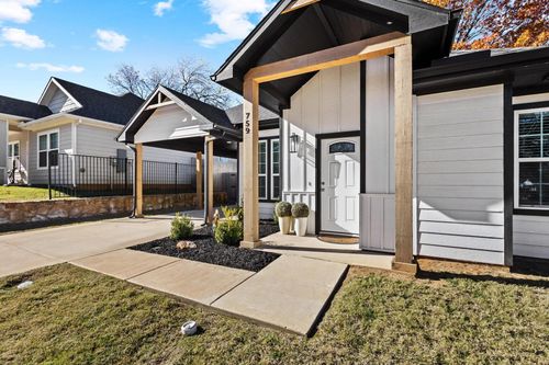 759 N Eddy Ave, Denison, TX, 75020-3401 | Card Image