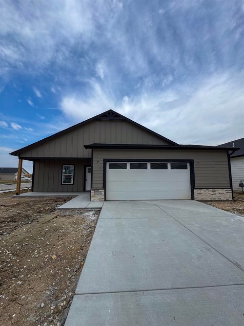 3550 E Bearsden St, Derby, KS, 67037-7821 | Card Image