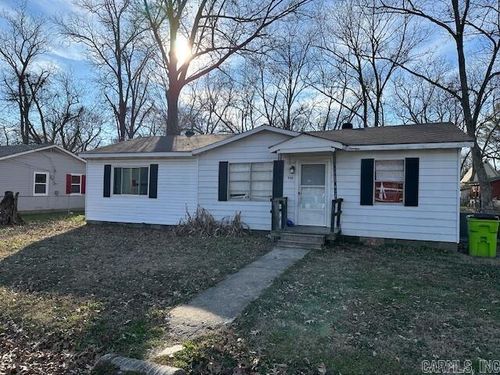 920 Hicks St, Lonoke, AR, 72086-3767 | Card Image