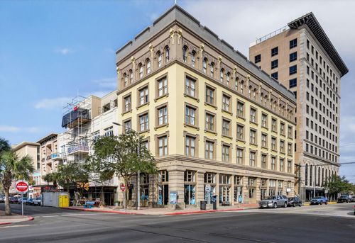 apt-3d-415 22nd St, Galveston, TX, 77550-1830 | Card Image