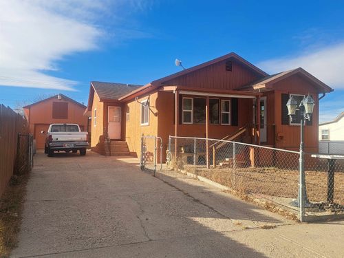 1307 15th St, Wheatland, WY, 82201-2213 | Card Image